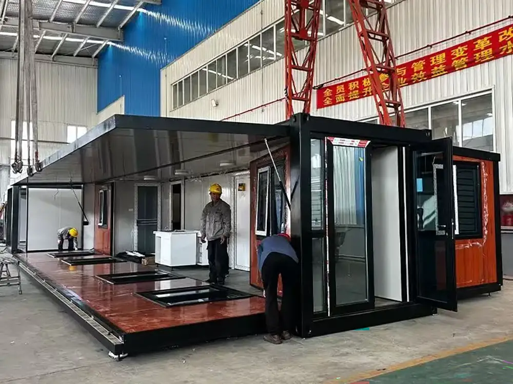 Portable 40FT Expandable Container Home