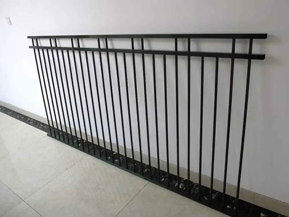 Flat Top Aluminum Fence